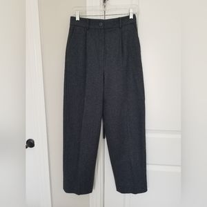 Theory herringbone front pleated charcoal gray trousers